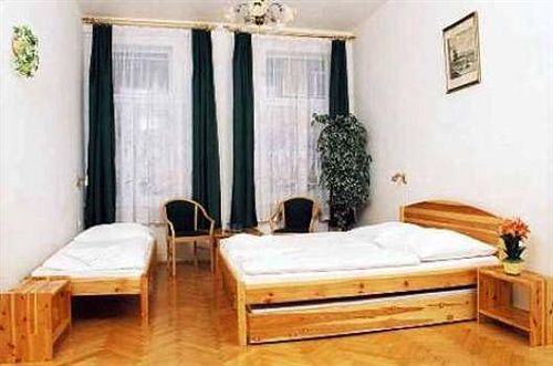 pensión Prague City Habitación foto